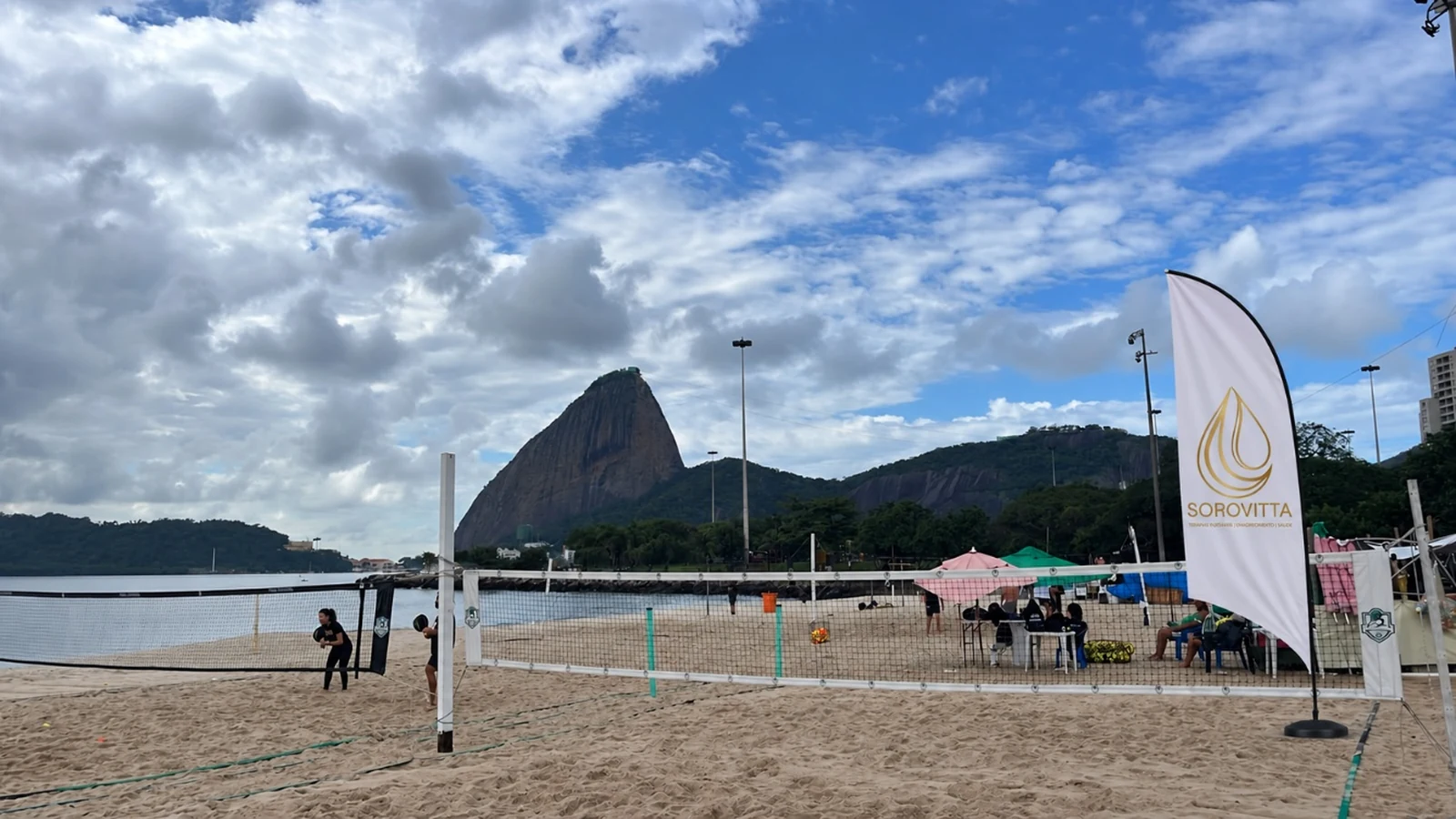 praia do flamengo reune dezenas de atletas no torneio p3 footvolley featured