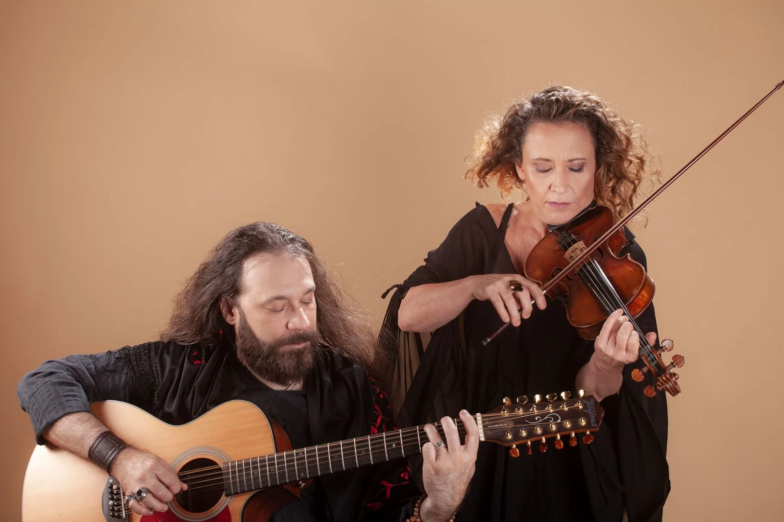 Rio Cello leva concertos gratuitos a igrejas e Theatro Municipal