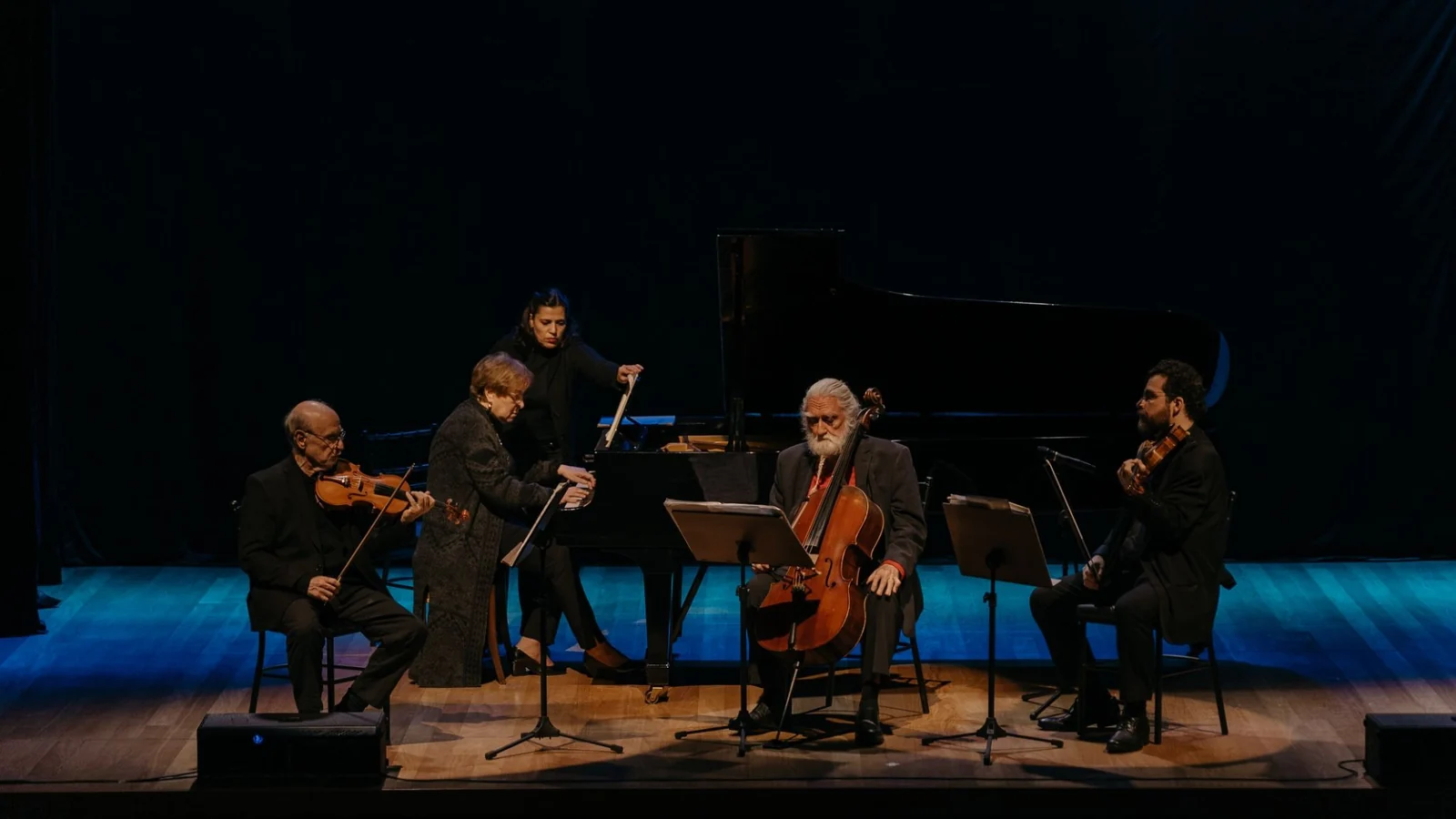 Rio Cello leva concertos gratuitos a igrejas e Theatro Municipal