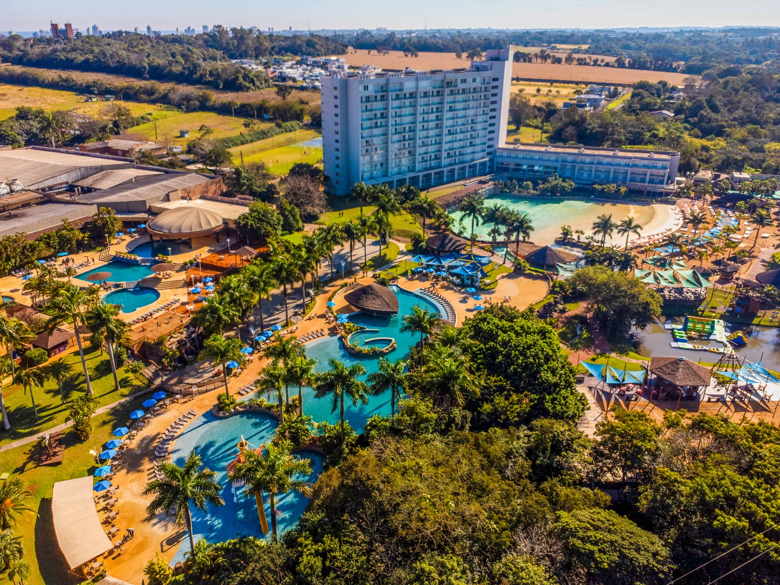 Semana do Cliente reduz tarifas em resort e parque aquático