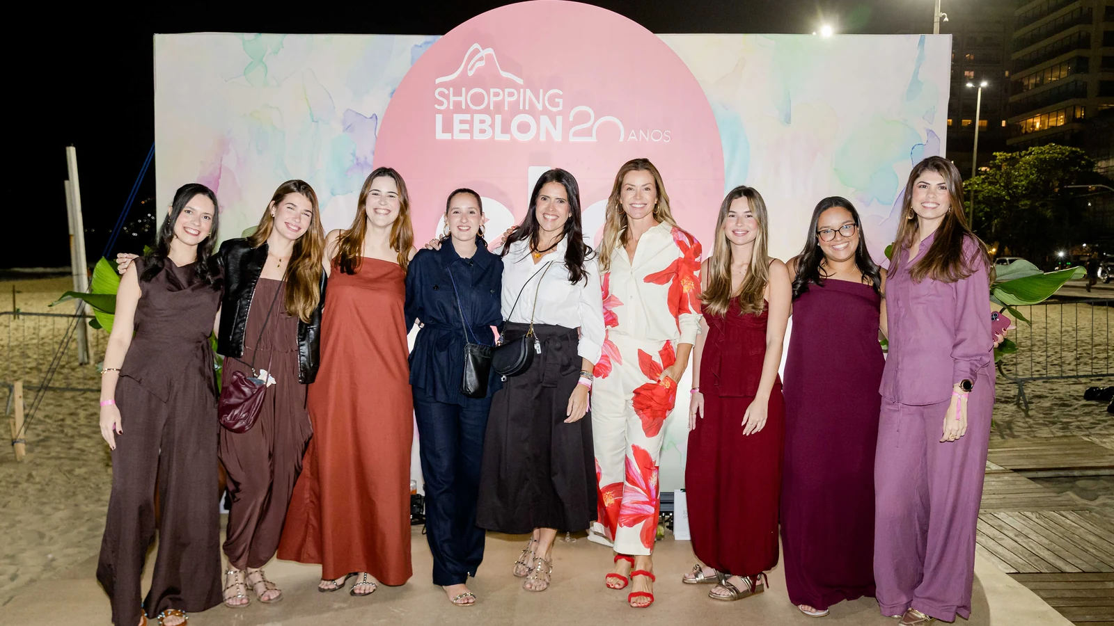 shopping leblon leva desfile para a praia e antecipa tendencias featured