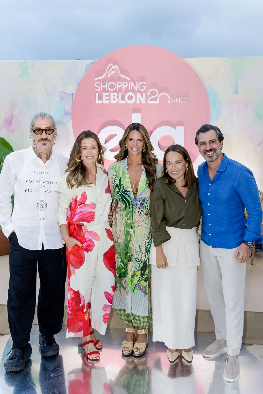 Shopping Leblon leva desfile para a praia e antecipa tendências
