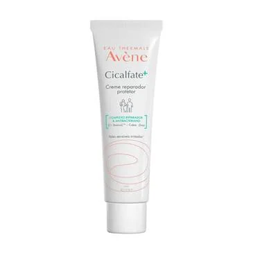 Slugging na pele oleosa exige fórmula certa para evitar acne