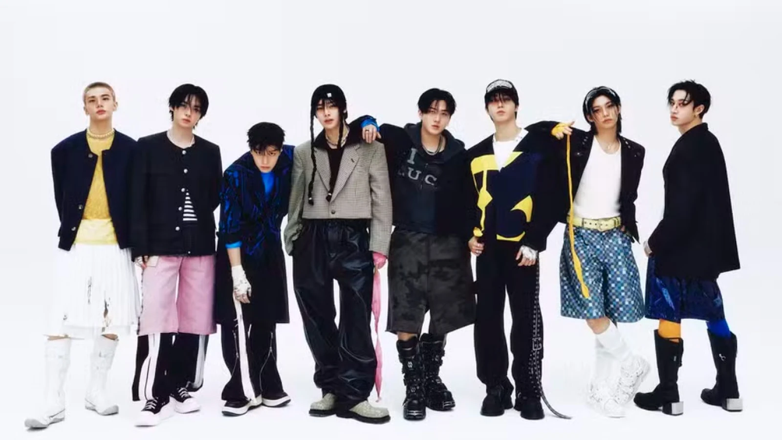 stray kids ganha loja oficial skzoo no rio durante semana de festival featured