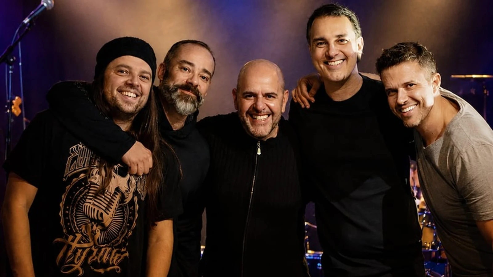 tres noites de mpb e classicos do rock agitam itaipava featured