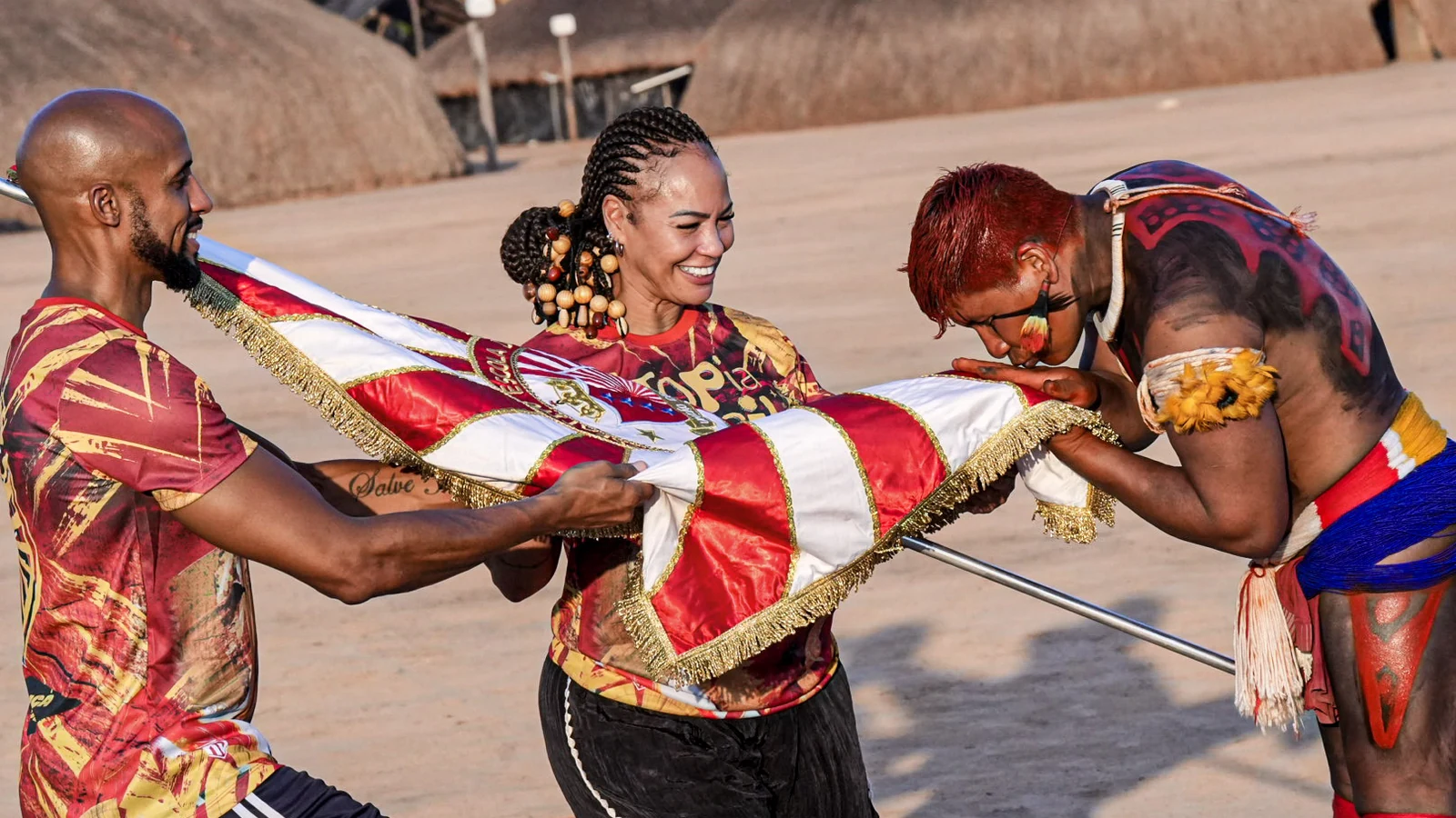 uniao de marica mergulha no xingu e lideranca consagra darcy ribeiro para o carnaval 2027 featured