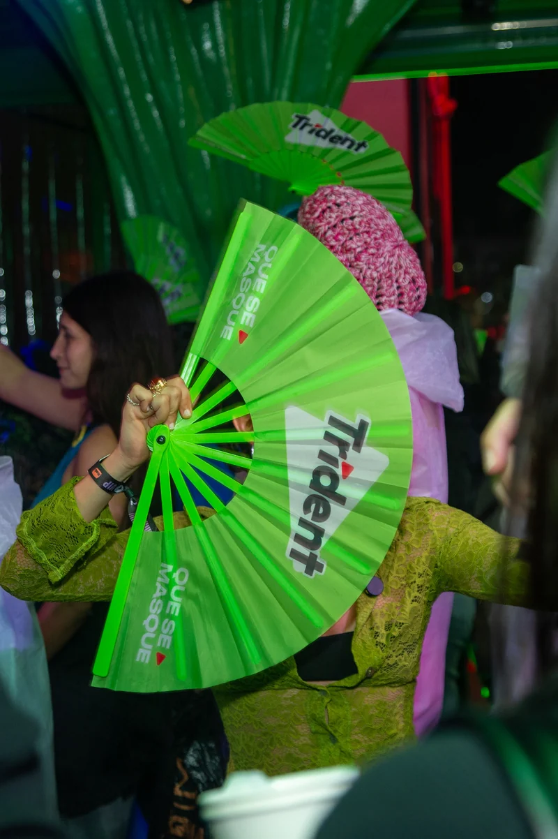 Valen Bandeira mistura renda verde e couro no Rock in Rio 2026