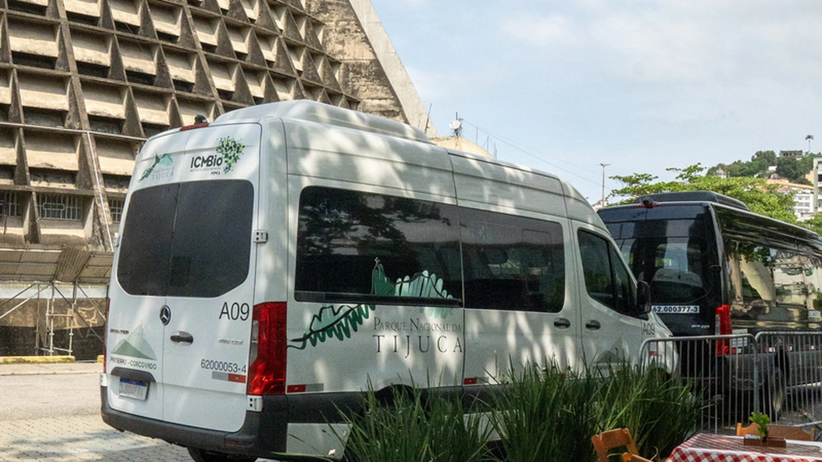 Vans para o Cristo Redentor ganham novo ponto de embarque no Centro do Rio vans para o cristo redentor ganham novo ponto de embarque no centro do rio featured