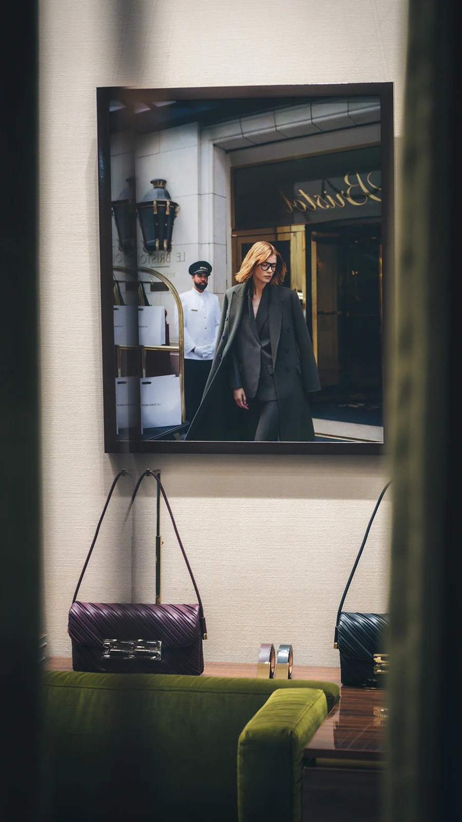 Victoria Beckham abre pop-up inédita no Le Bristol Paris