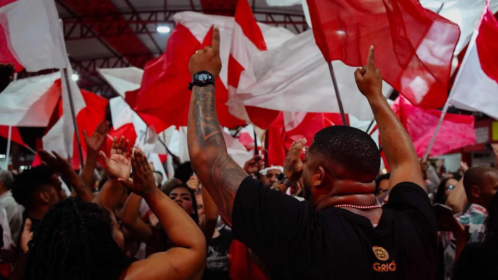viradouro define hino de 2027 entre tres parcerias em noite de decisao featured