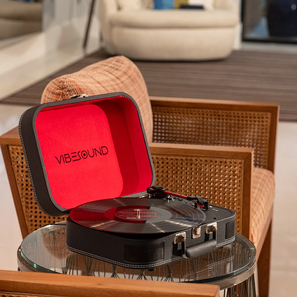 Vitrola retrô digitaliza vinil em MP3 e soma conexão Bluetooth