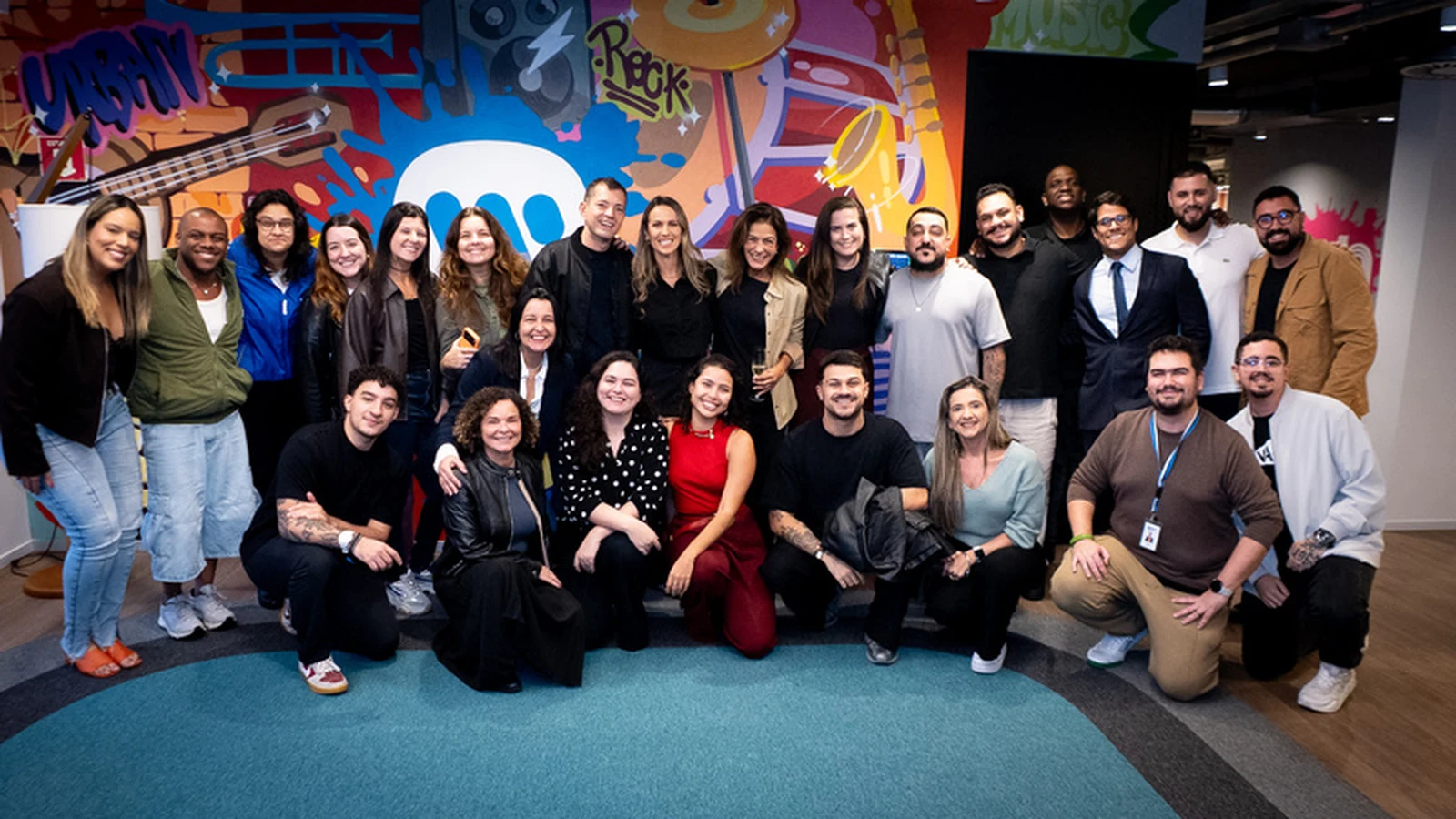 Warner assume catálogo da Gold Records e amplia presença no samba warner assume catalogo da gold records e amplia presenca no samba featured