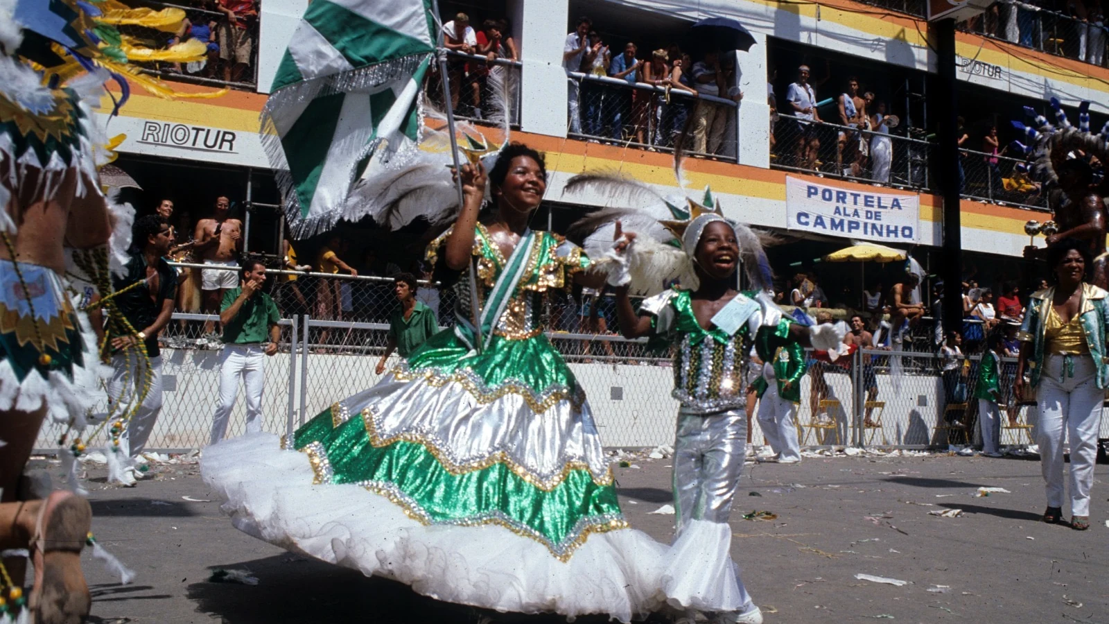babi cruz celebra 50 anos de samba com homenagem na estrelinha da mocidade featured