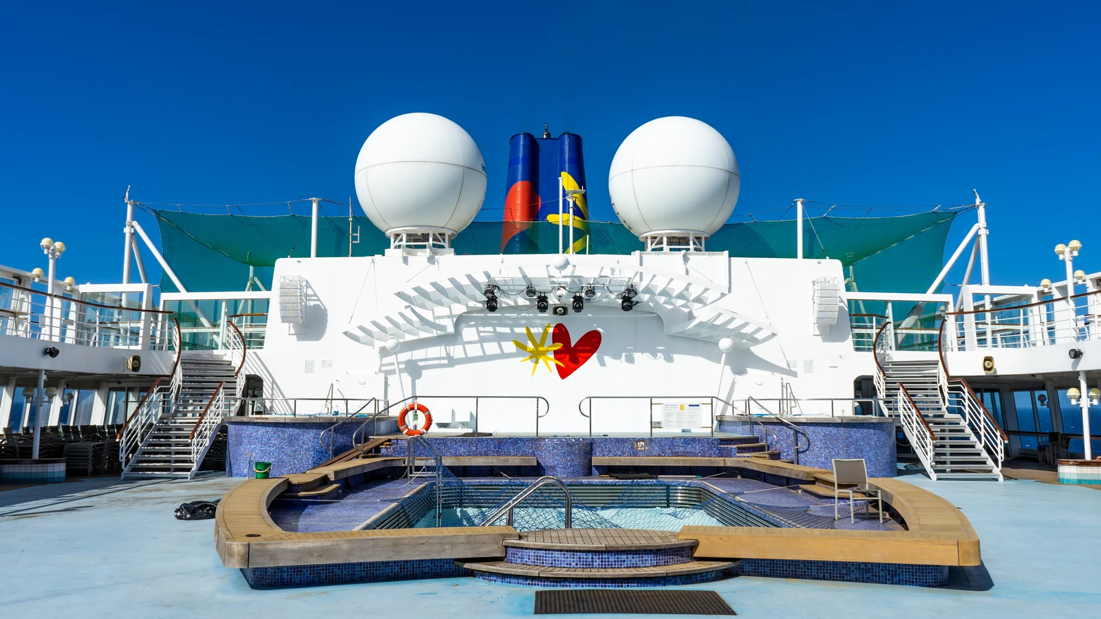corazul estreia no brasil com o navio buenavista e rotas pelo litoral featured