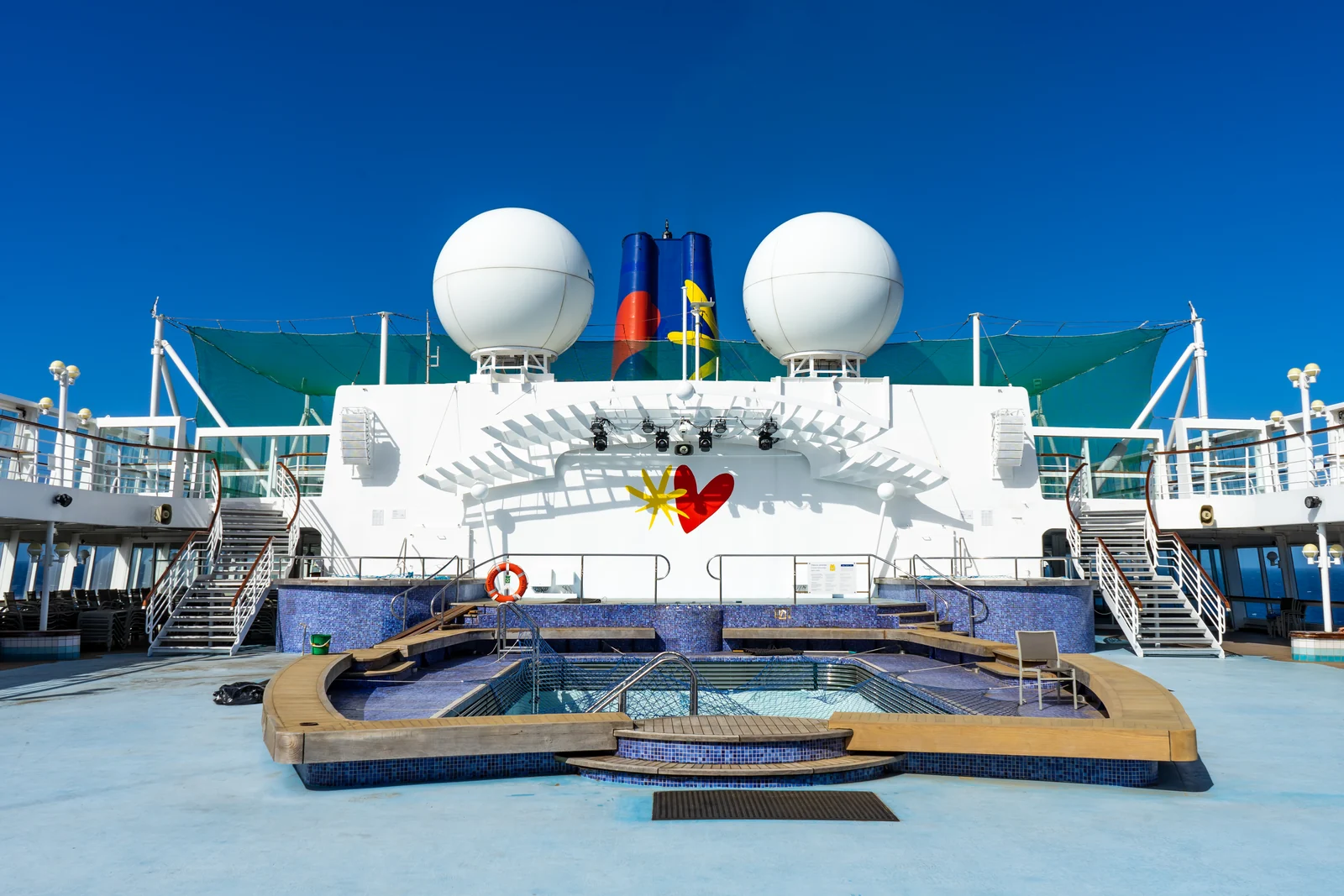 Corazul estreia no Brasil com o navio Buenavista e rotas pelo litoral