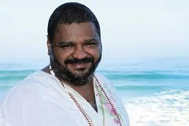 Espetáculo musical no Troféu Raça Negra celebra legado de Arlindo Cruz