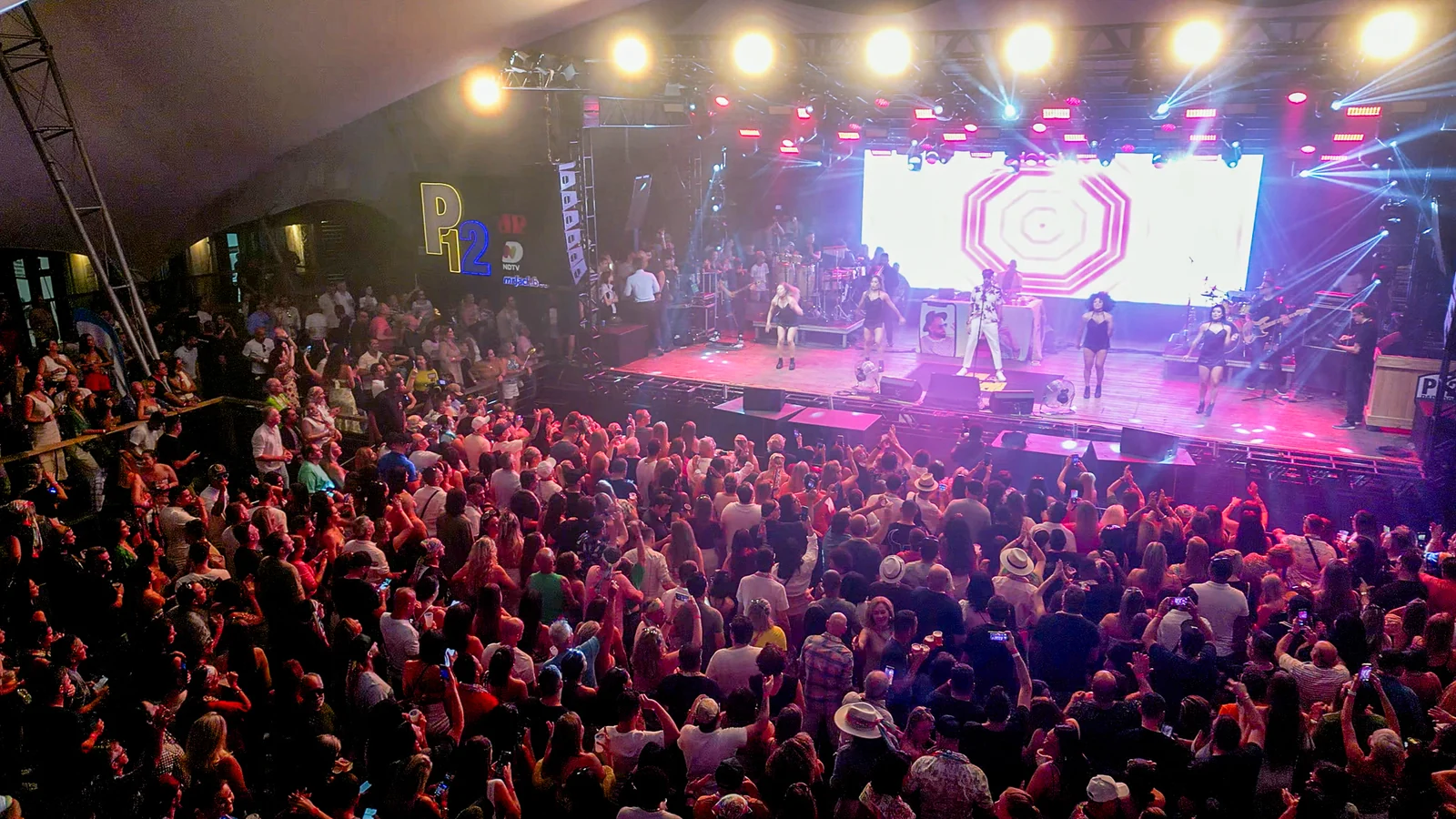 Feijoada do Cacau celebra 28 anos no P12 com Wanessa Camargo 4 Feijoada do Cacau celebra 28 anos no P12 com Wanessa Camargo