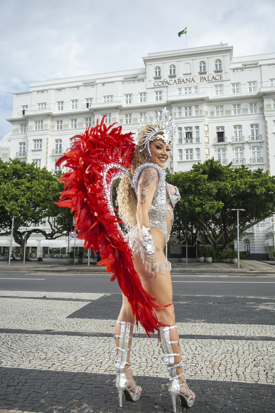 Francesa Anna assume posto de musa da Unidos da Ponte para 2027 5 Francesa Anna assume posto de musa da Unidos da Ponte para 2027