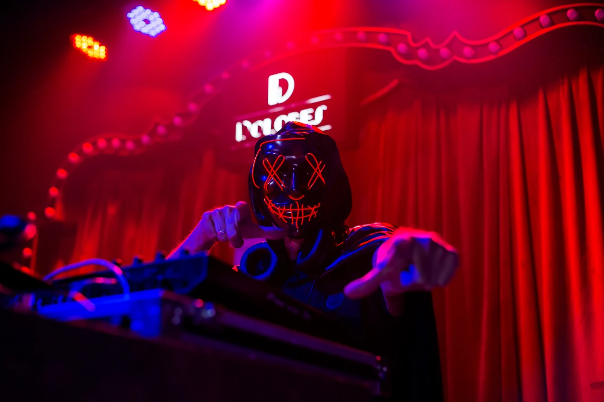 Grupo Scenarium celebra Halloween com jazz e flashback no Rio