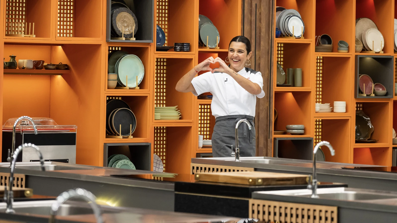 helena deixa o masterchef profissionais apos excesso de sal featured