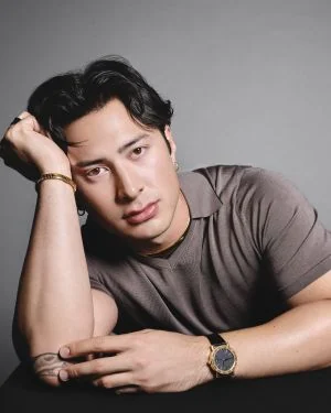 Hudson Williams assume posto de novo embaixador global da Bvlgari