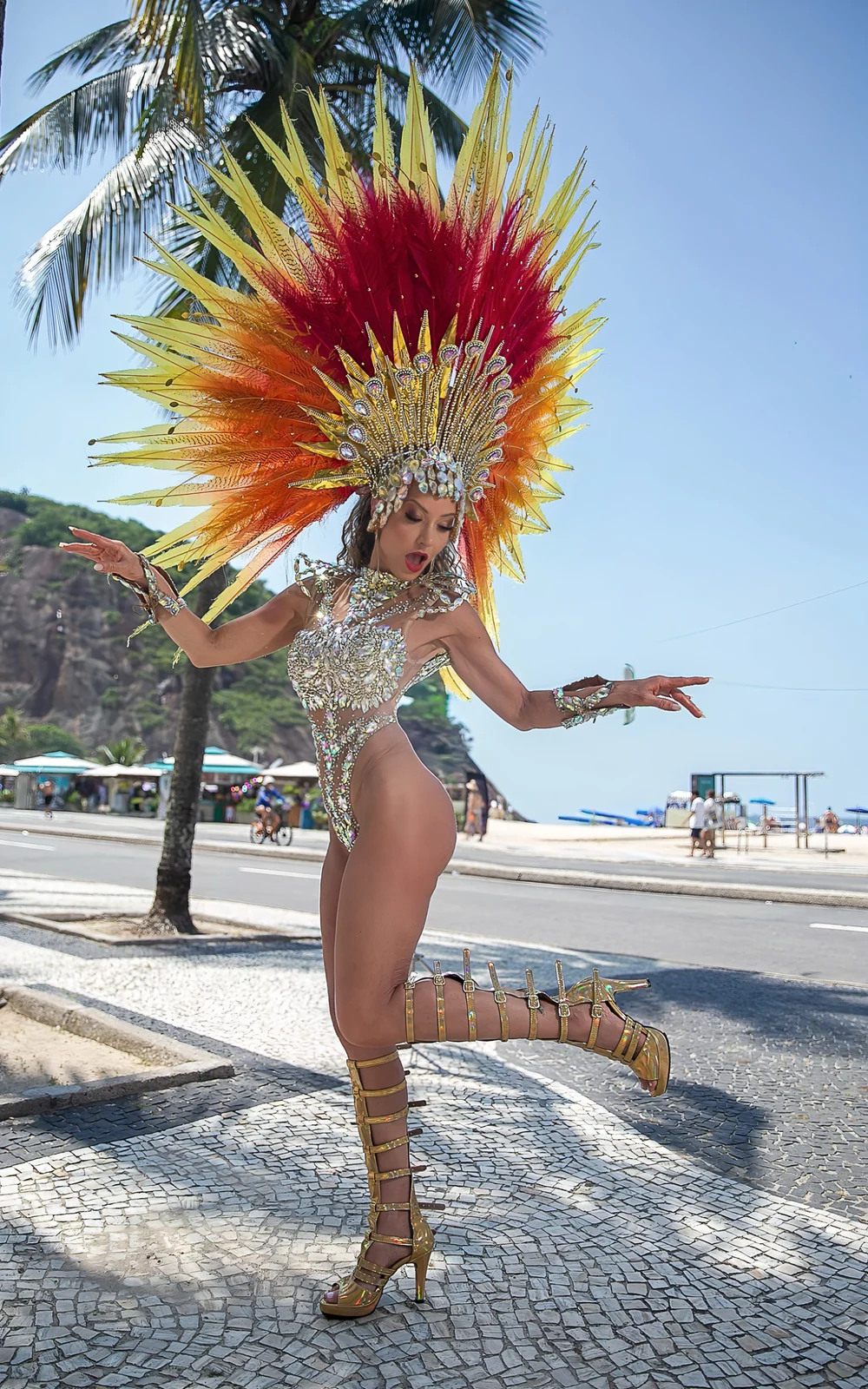 Karina Lamarr fará estreia como rainha da Unidos de Bangu na Sapucaí