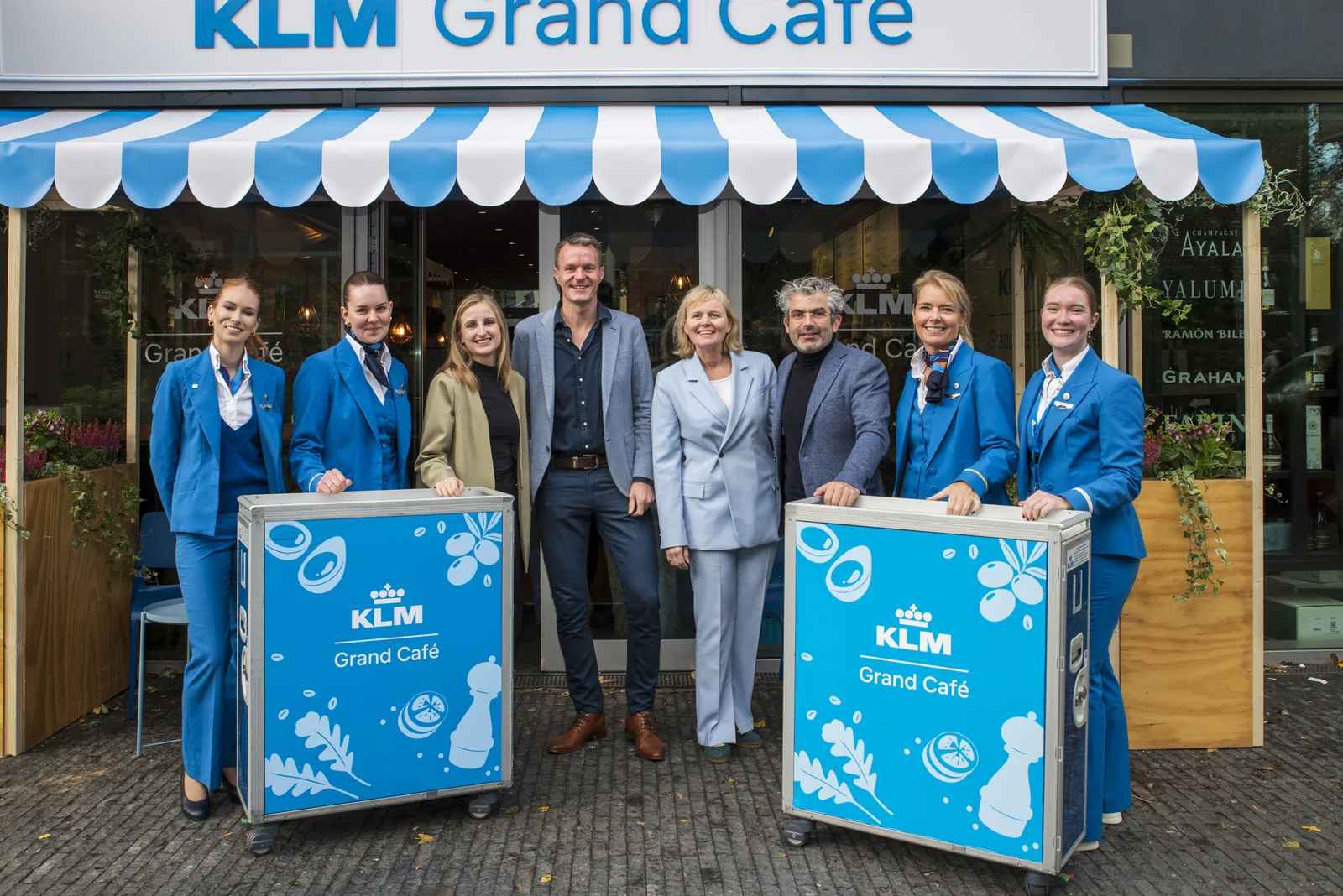 KLM cria café temporário em Amsterdã com degustação de novo menu