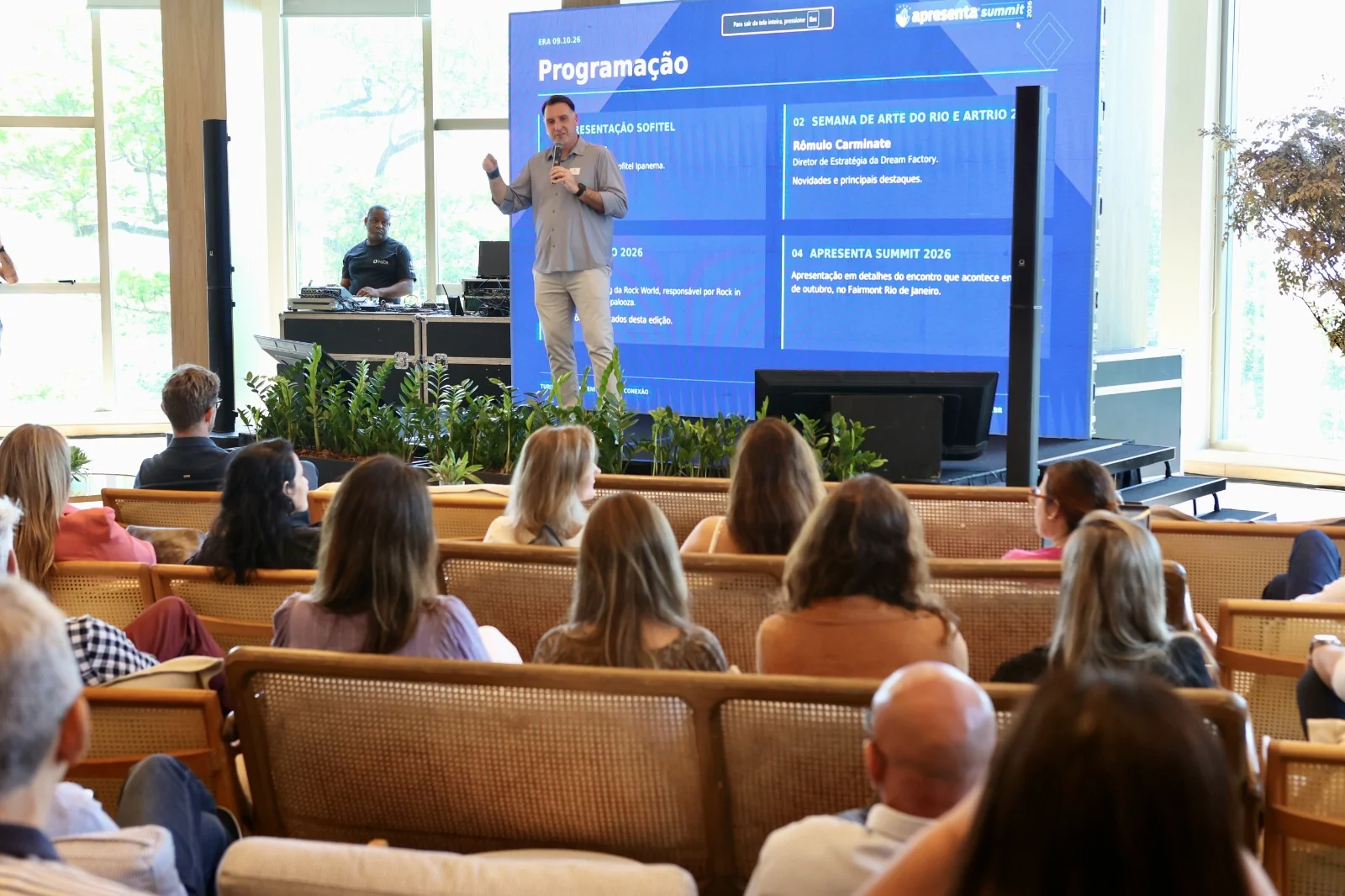 Lideranças debatem impacto econômico e futuro dos megaeventos no Rio 2 Lideranças debatem impacto econômico e futuro dos megaeventos no Rio