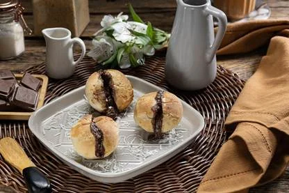 Linha de pães recheados doces e salgados renova cardápio do Halloween