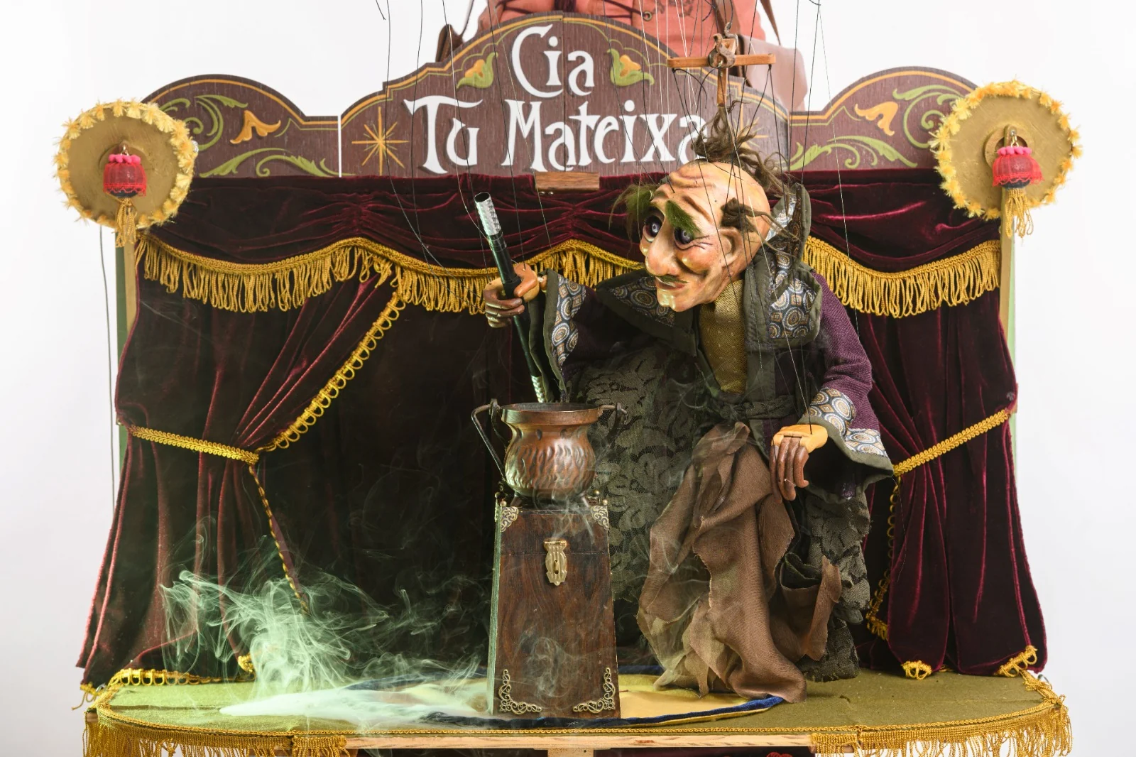 Marionetes resgatam memórias esquecidas de antigas artistas do circo