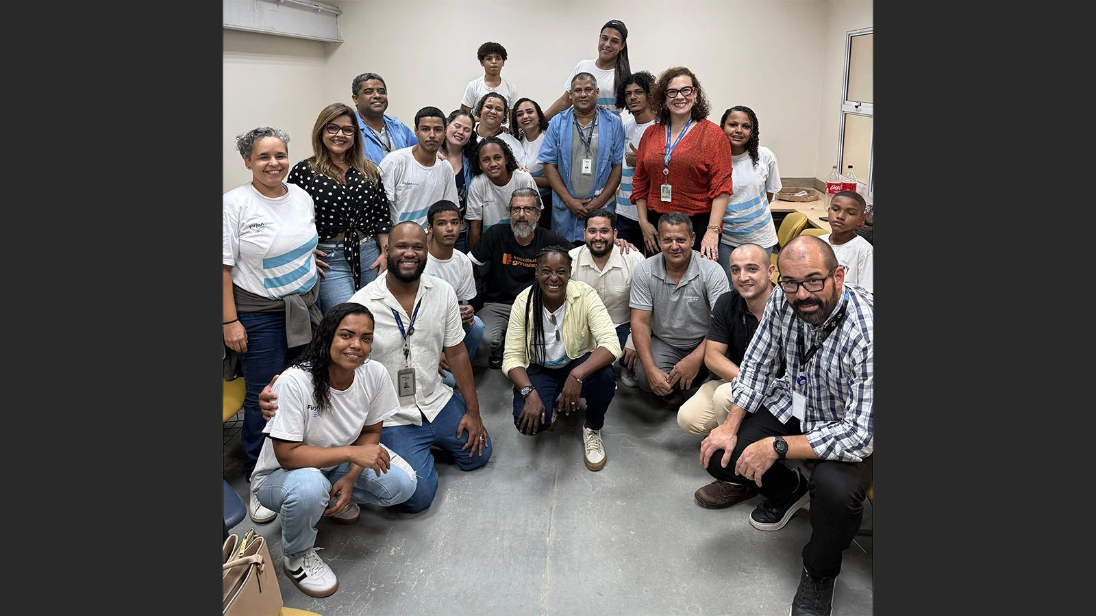 mocidade forma turma de pedreiros com ajuda de custo na zona oeste featured