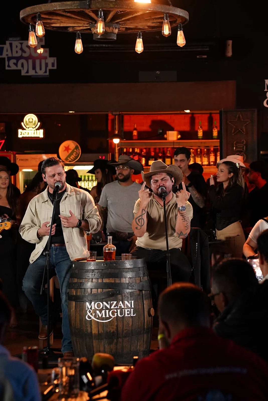 Monzani & Miguel gravam audiovisual Autêntico com faixas inéditas