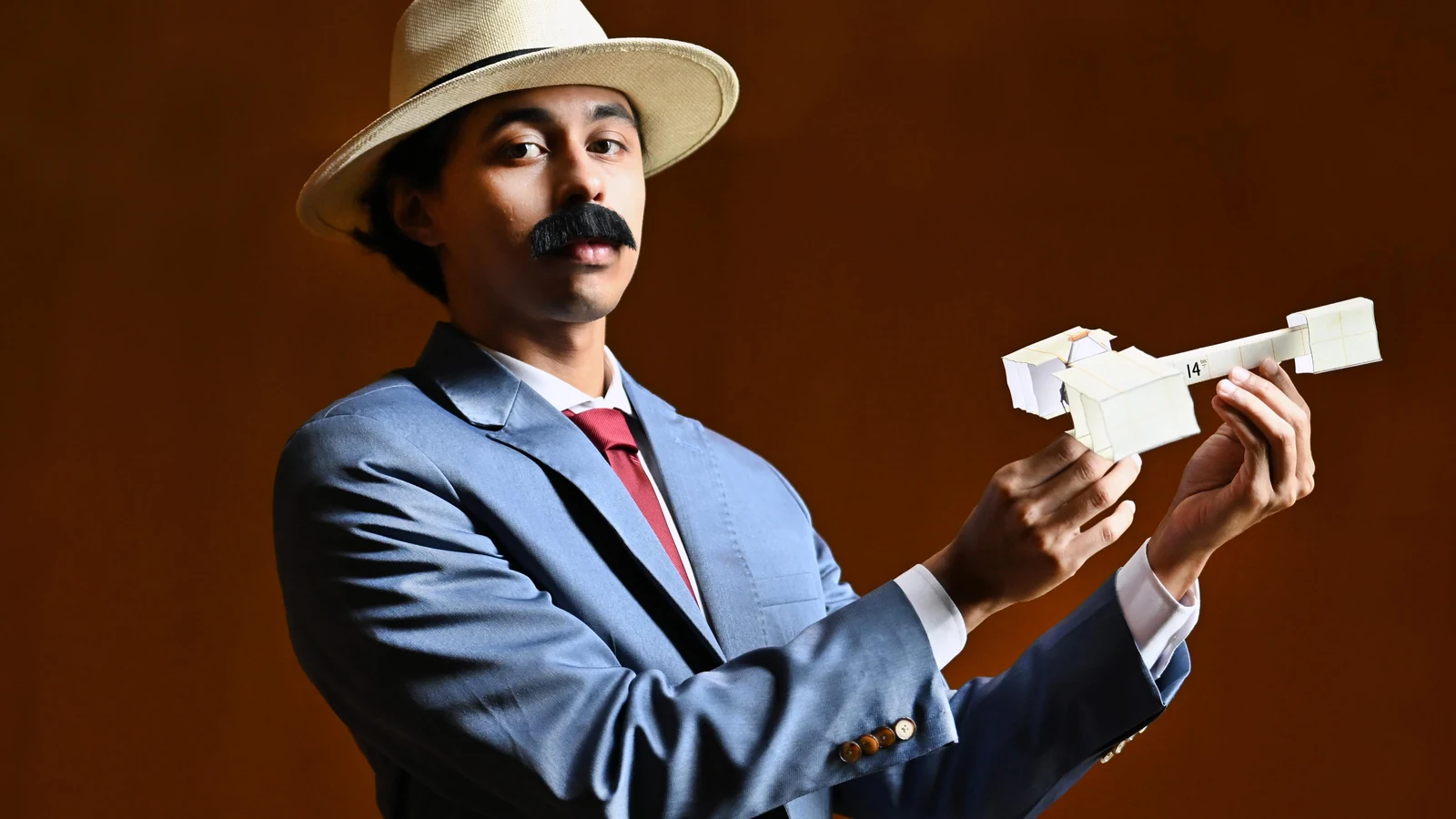 opera de cyro delvizio revela o homem por tras de santos dumont featured