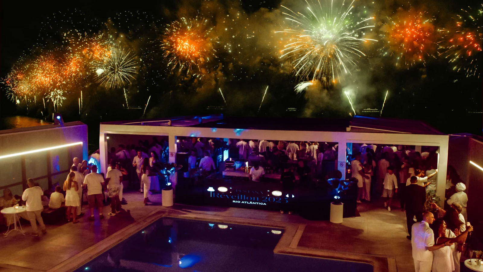 pestana rio atlantica lanca reveillon com beija flor e menu premium featured
