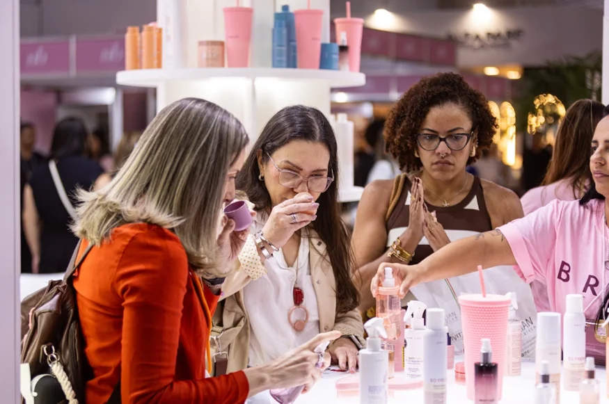 Professional Fair RJ reúne 32 mil pessoas e aquece mercado de beleza 5 Professional Fair RJ reúne 32 mil pessoas e aquece mercado de beleza