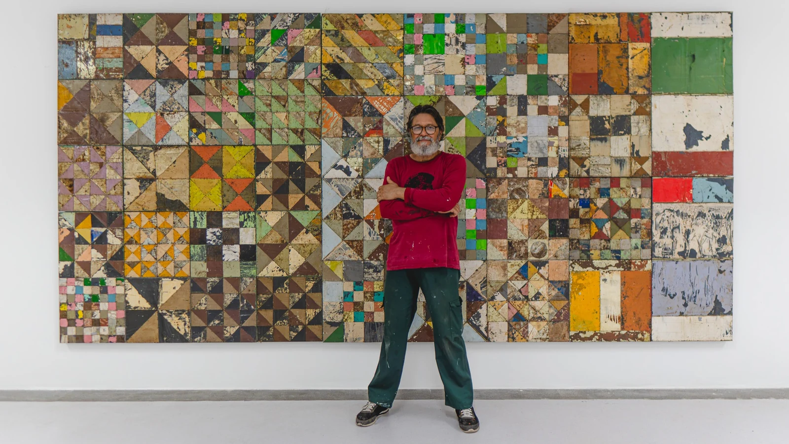 raimundo rodriguez reune assemblages de grande escala em nova iguacu featured