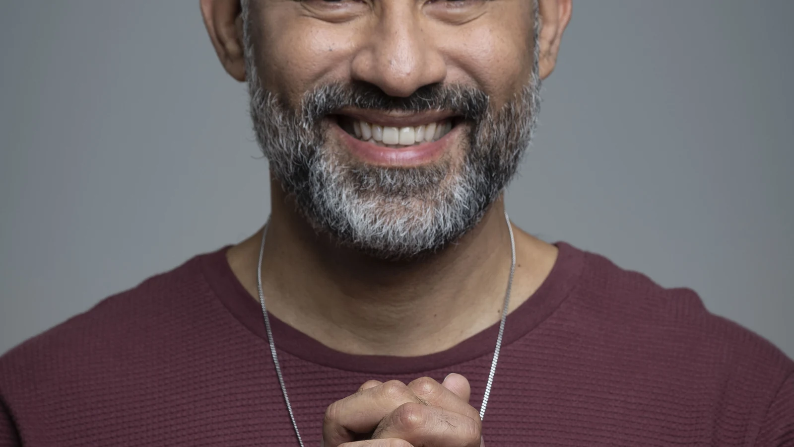renan barbosa homenageia mestres da mpb em show acustico em sao paulo featured