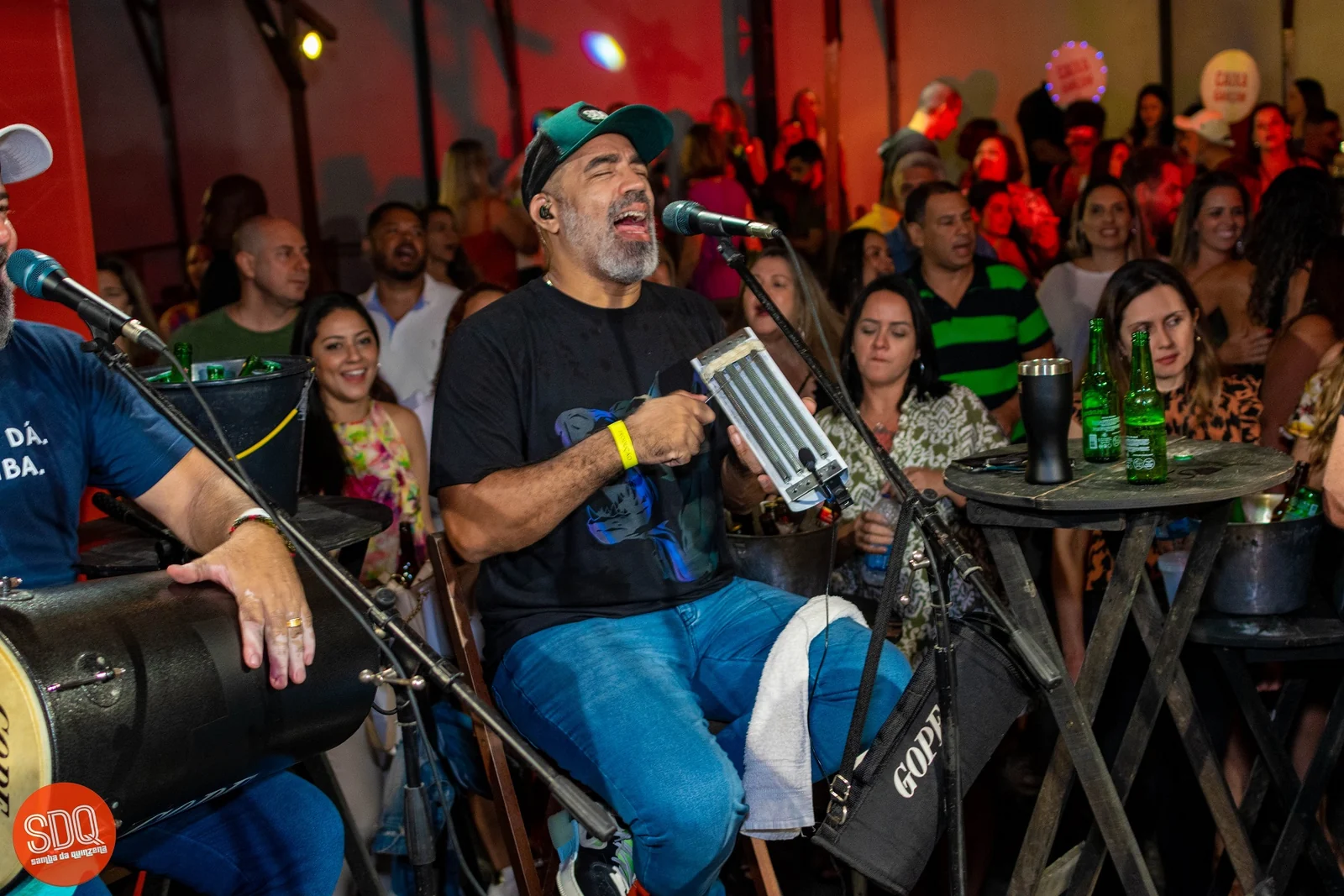 Roda de samba gratuita agita o fim de semana na Barra Olímpica
