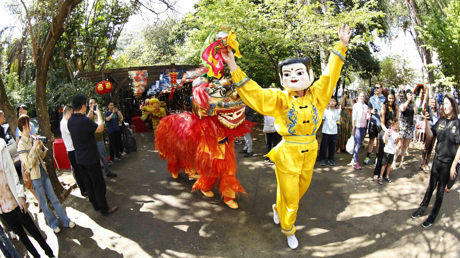 tradicao chinesa milenar toma conta do bras com dragoes e gastronomia featured