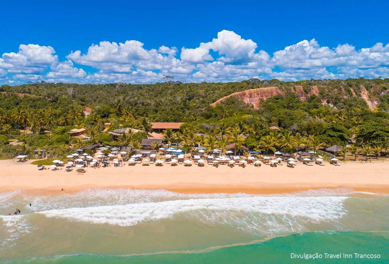 Trancoso abre reservas com desconto para o Réveillon de 2027 pé na areia 2 Trancoso abre reservas com desconto para o Réveillon de 2027 pé na areia