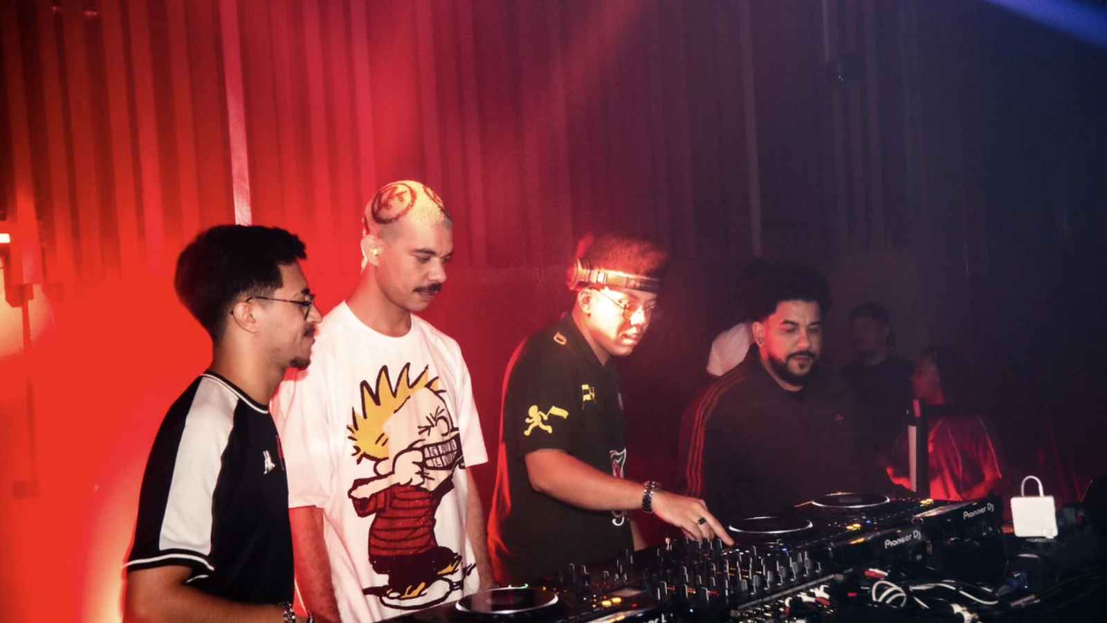 weird baile leva fusao de funk e eletronica ao lollapalooza brasil 2027 featured