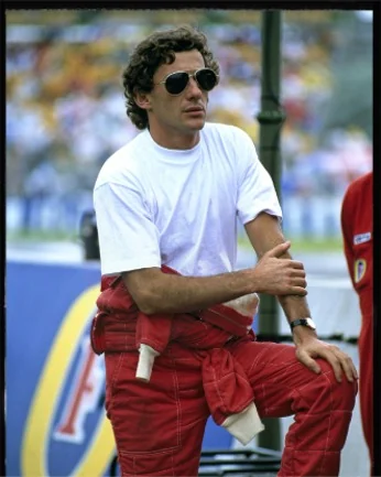 Zara lança coleção global que resgata estilo anos 90 de Ayrton Senna